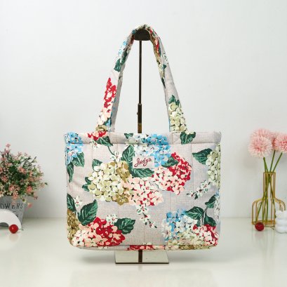 BUNBUN ผ้ากันน้ำ ไฮเดรนเยียพื้นเบจ