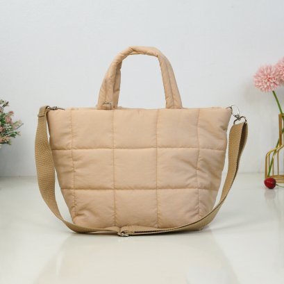 LADY M ไนล่อนกันน้ำ สีอัลมอนด์