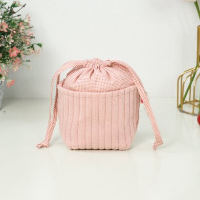 ลูกเต๋าจิ๋ว (คัพเค้ก) ลูกฟูกเล็ก สีชมพูหวาน