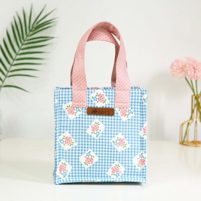 มาการอง ลายสก๊อตฟ้าดอกไม้