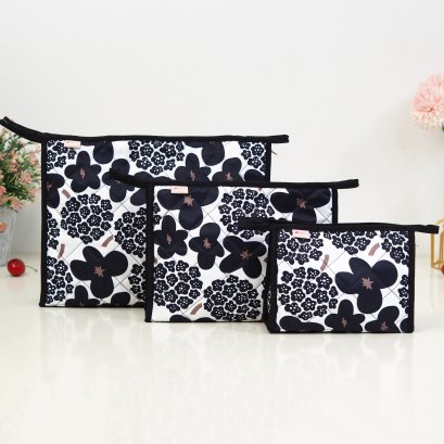 เครื่องสำอางสามอนงค์ ผ้ากันน้ำ ดอกซากุระดำครีม