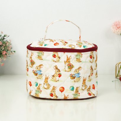 คสอ.หมอทรงไข่  กระต่ายลูกโป่งพื้นครีม