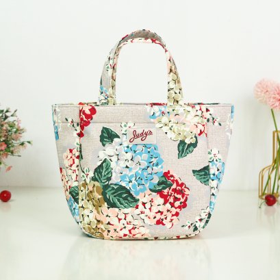 ปุ๊กปิ๊ก ผ้ากันน้ำลาย ดอกไฮเดรนเยียพื้นครีม