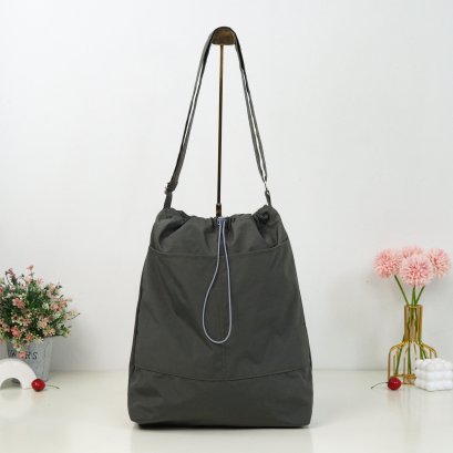 ถังสะพายปากรูด Relax (ใหญ๋) ไนล่อน สีเทา