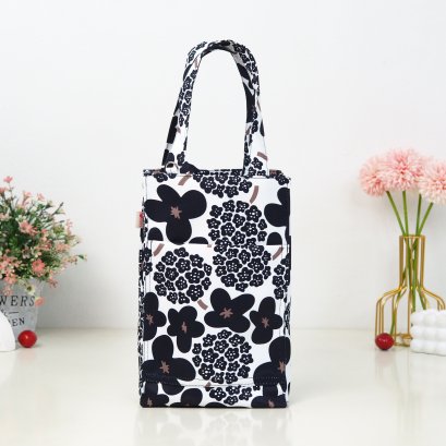 ทรงสูง ผ้ากันน้ำ ดอกซากุระดำครีม