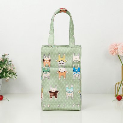 ทรงสูง ผ้ากันน้ำ  กระต่ายหูยาวพื้นเขียว