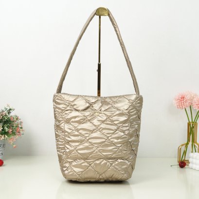 กระเป๋าช้อปปิ้ง รุ่น ถังใหญ่เป๋าปะหน้าผ้าเมทัลลิค สีบอร์นทอง