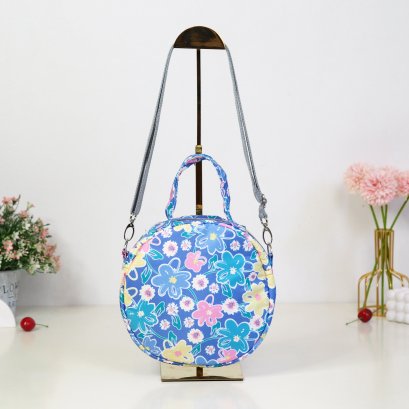 กระเป๋าวงกลม ผ้ากันน้ำลาย ดอกพื้นม่วง