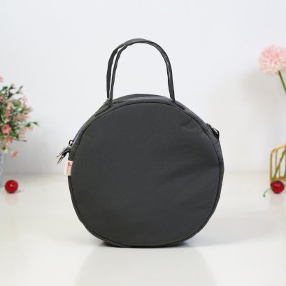 กระเป๋าวงกลม ผ้าไนลอน สีเทาเข้ม