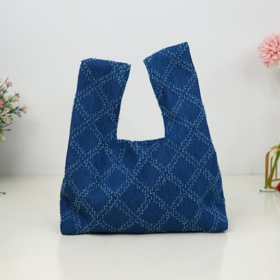 ย่ามจิ๋ว  ยีนตาราง