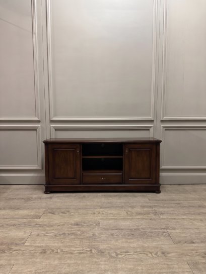 Durrin TV cabinet 180