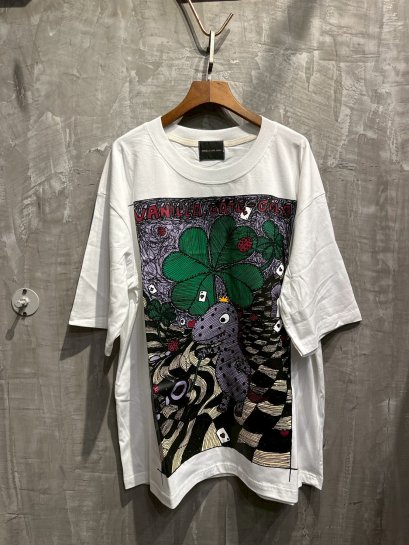 Ruay Dino Clover