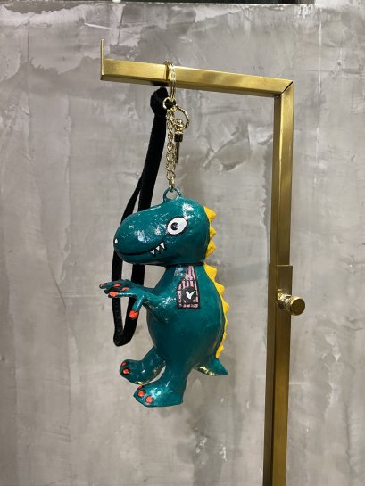 Ruay Standing Bag Charm