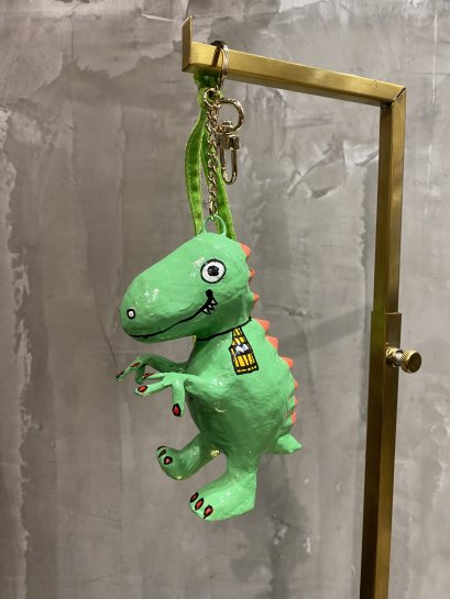 Ruay Standing Bag Charm