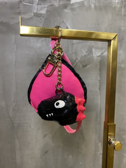 Ruay&#039;s Head bag charm