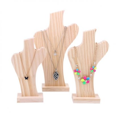 แท่นโชว์จิวเวอรี่ไม้ แบบที่2 แท่นโชว์คอ แท่นโชว์เครื่องประดับ แท่นโชว์ขายของ คอหุ่นโชว์สร้อย 1 เชต ได้ 3ชิ้น