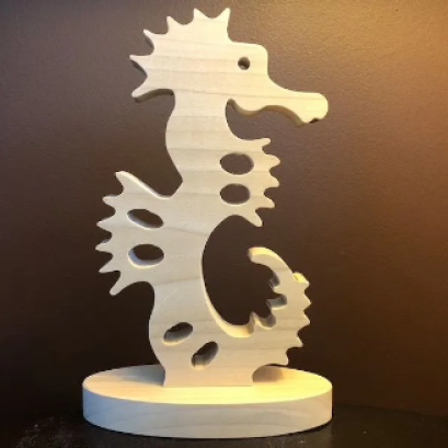 ไม้สนฉลุลาย แบบที่ 2 ม้าน้ำ สูง 35 ซม. ตกแต่งบ้าน ตกแต่งออฟฟิศ ตกแต่งโต๊ะ แท่นโชว์ เสริมฮวงจุ้ย seahorse wooden wood decor งานไม้