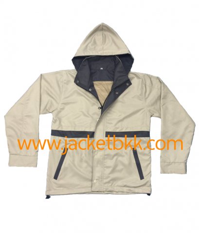 เสื้อแจ็คเก็ต ผ้าไมโครกลับด้าน สีครีมตัดต่อสีเทา มีฮู๊ด