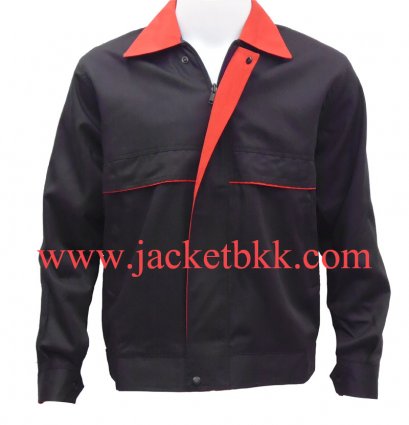 เสื้อแจ๊คเก็ต ตัดต่อแบบ A สีดำปกสีแดง ผ้าคอมทวิว