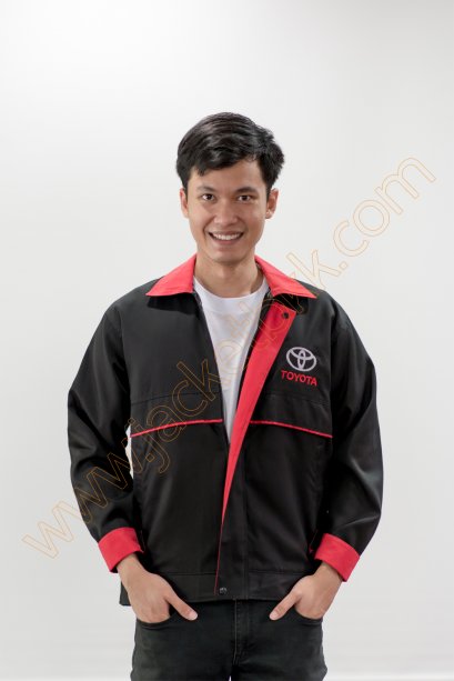 เสื้อแจ็คเก็ตผ้าคอมทวิวสีดำ ปกสีแดง
