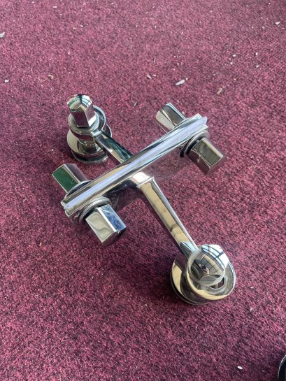 สไปร์เดอร์ยึดกระจก ขาเดี่ยว