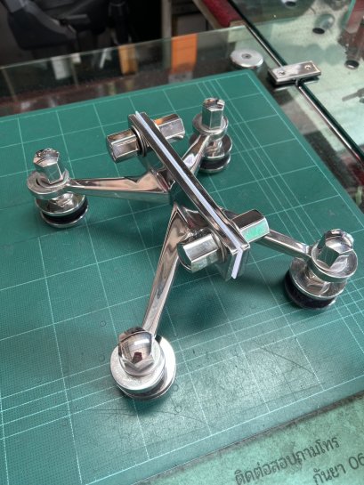 สไปร์เดอร์ยึดกระจก ขาคู่