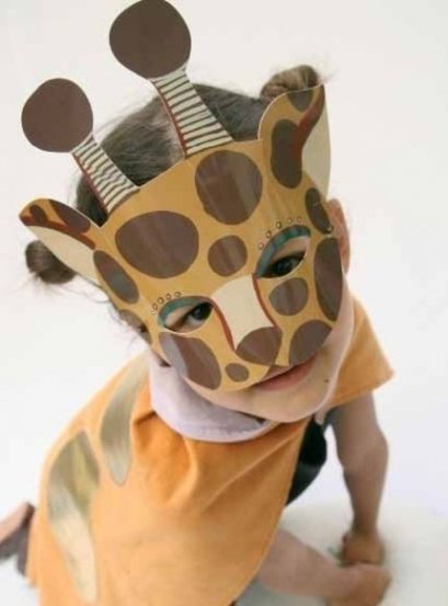 ผลงานสร้างสรรค์จากแผ่นกระดาษลูกฟูก กระดาษลัง