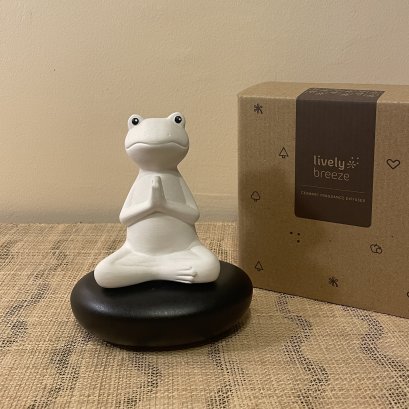 Namaste Frog Aroma Diffuser กบไหว้กระจายกลิ่นหอม