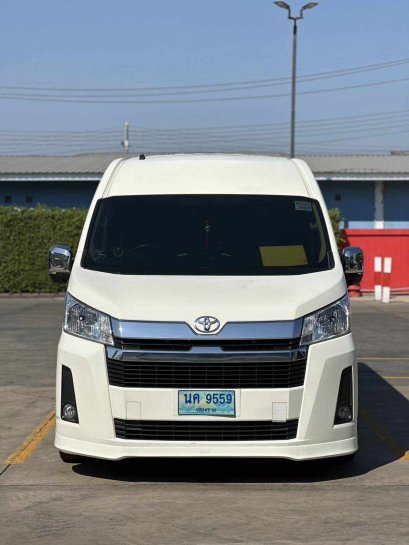 Rent All New Toyota Commuter Chiang Rai