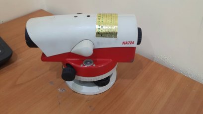 LEICA รุ่น NA724