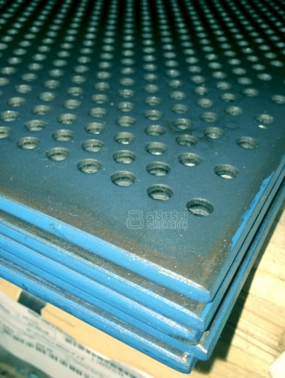 ตะแกรงรูเหล็ก