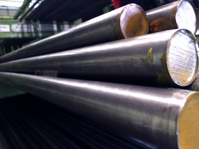 เหล็กเพลาขาว