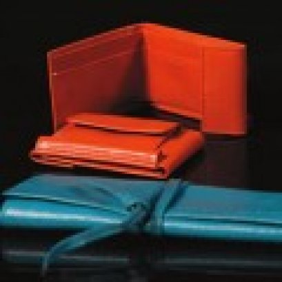 กระเป๋าสตางค์หนัง