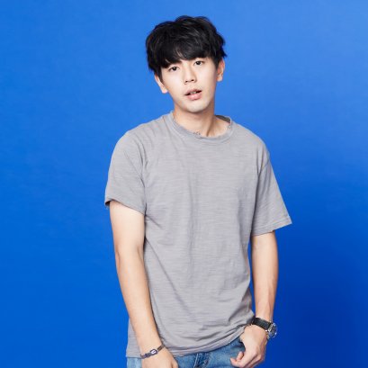 เสื้อยืดแฟชั่นคอกลม LG09