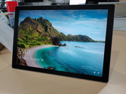 Microsoft Surface Pro 4-Core M3 4GB/128GB