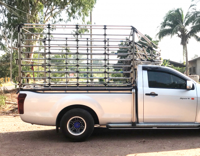 รถกระบะคอกขนบรรทุกผลไม้