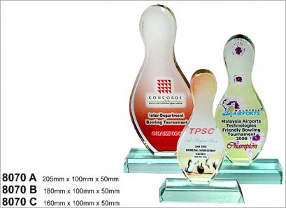 ถ้วยรางวัลคริสตัล 8070