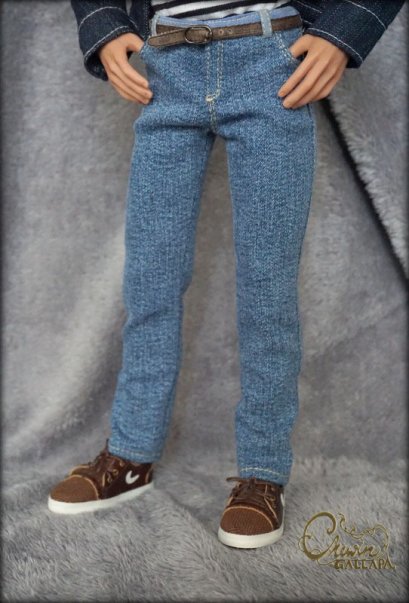 Light blue jeans Fashion