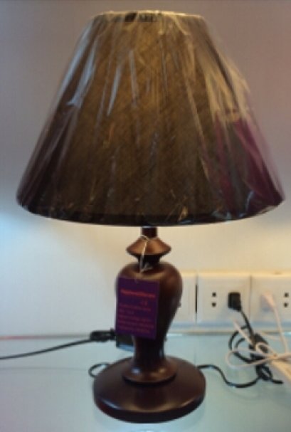 โคมไฟตั้งโต๊ะ ขาไม้ + โป๊ะผ้า 1168K