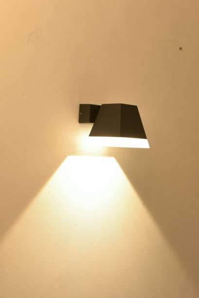 ไฟกิ่งนอก 3039S