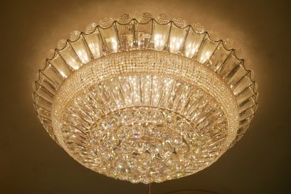 ไฟถาดคริสตัล