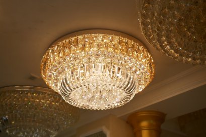 ไฟถาดคริสตัล