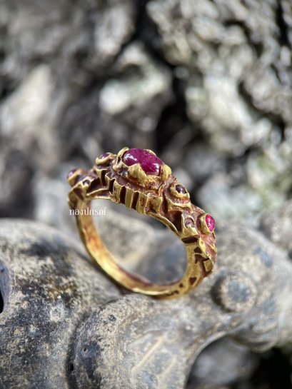 Ruby Fang Ring Ring size: approximately 59