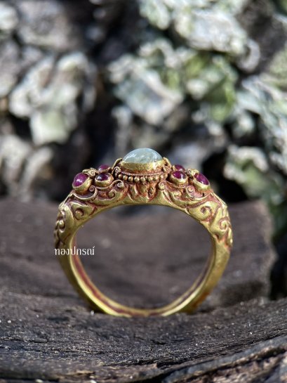 A Thai Ring of Cat’s Eye & Ruby