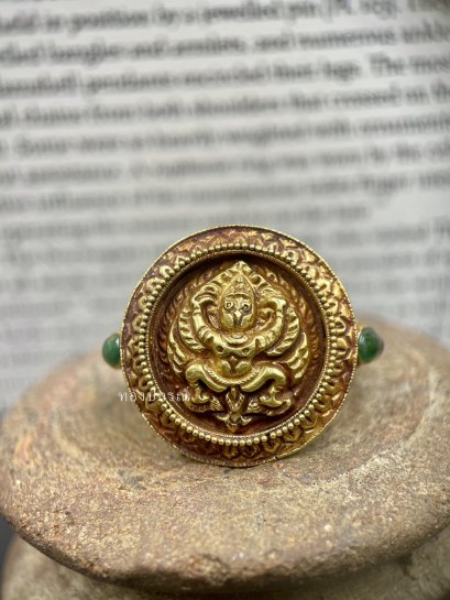 เชื่อกันว่าครุฑมีพลังปกป้อง แหวนครุฑขนาดนิ้วมือประมาณ 59