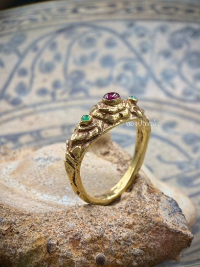 Ruby and Emerald Gold Ring Size: 58