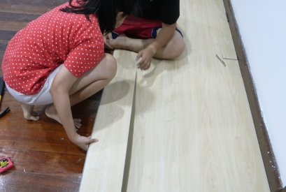 ใครก็ทำได้!! ปู “กระเบื้องยางลายไม้ ระบบคลิ๊กล็อก” ด้วยตัวเอง