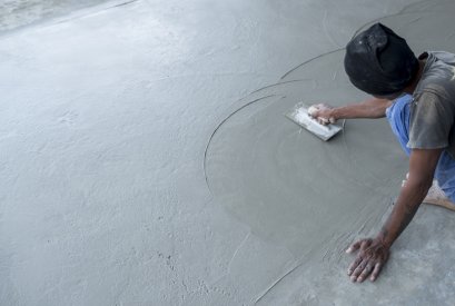 มีแต่เกรียงกับสว่าน ก็ทำพื้นขัดมันได้