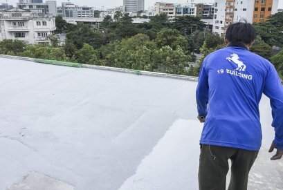 การติดตั้งระบบกันซึมดาดฟ้าด้วยโพลียูรีเทนกันซึม (PU กันซึม)