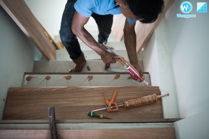 ติดตั้ง "ลูกนอนบันไดเคลือบผิวลามิเนต (MDF)" บนบันไดปูน งานบ้านใหม่